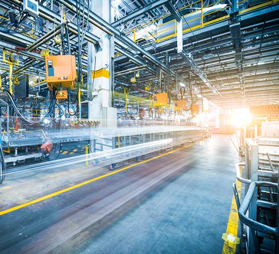 Scene of a belt conveyor in an automobile factory